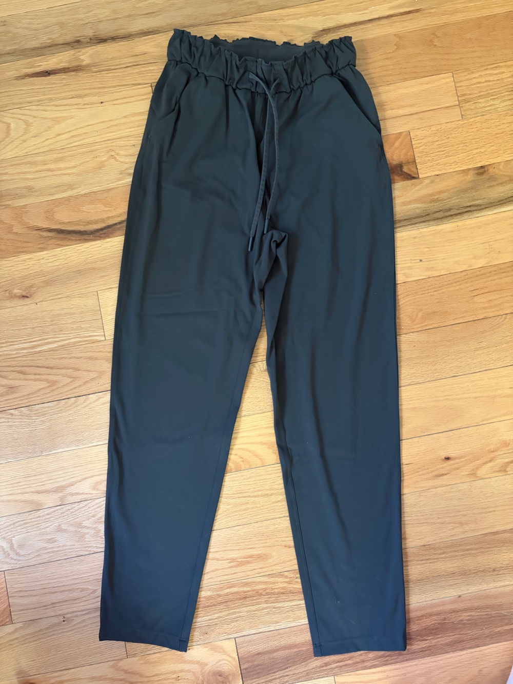 Lululemon Keep Moving Stretch High-Rise pants dark grey women’s size 4